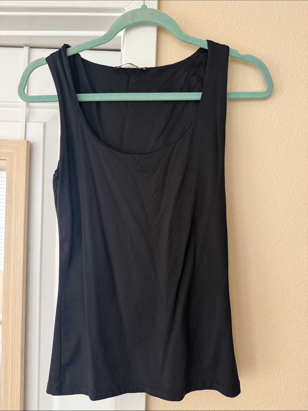 Zara Black Scoop Neck Tank Top